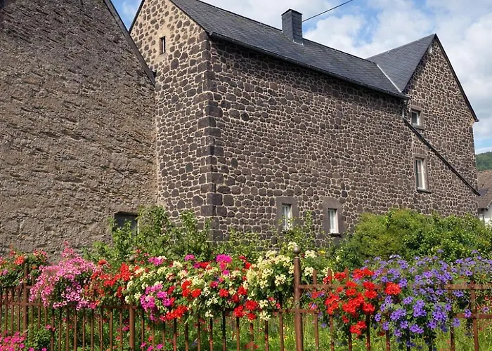 Hof Zur Nette -stilvoller Rueckzugsort Im Herzen Des Maifelds Polch