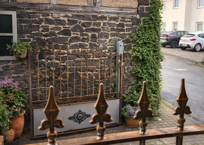 Hof Zur Nette -stilvoller Rueckzugsort Im Herzen Des Maifelds Casa de Férias