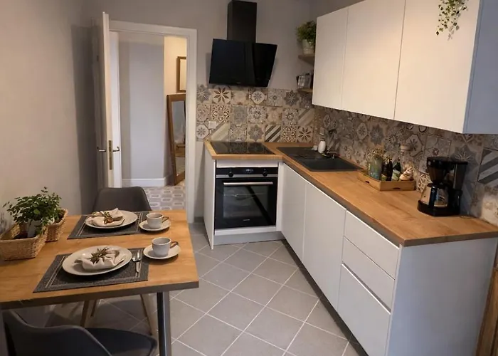 Hof Zur Nette -stilvoller Rueckzugsort Im Herzen Des Maifelds Semesterbostad *